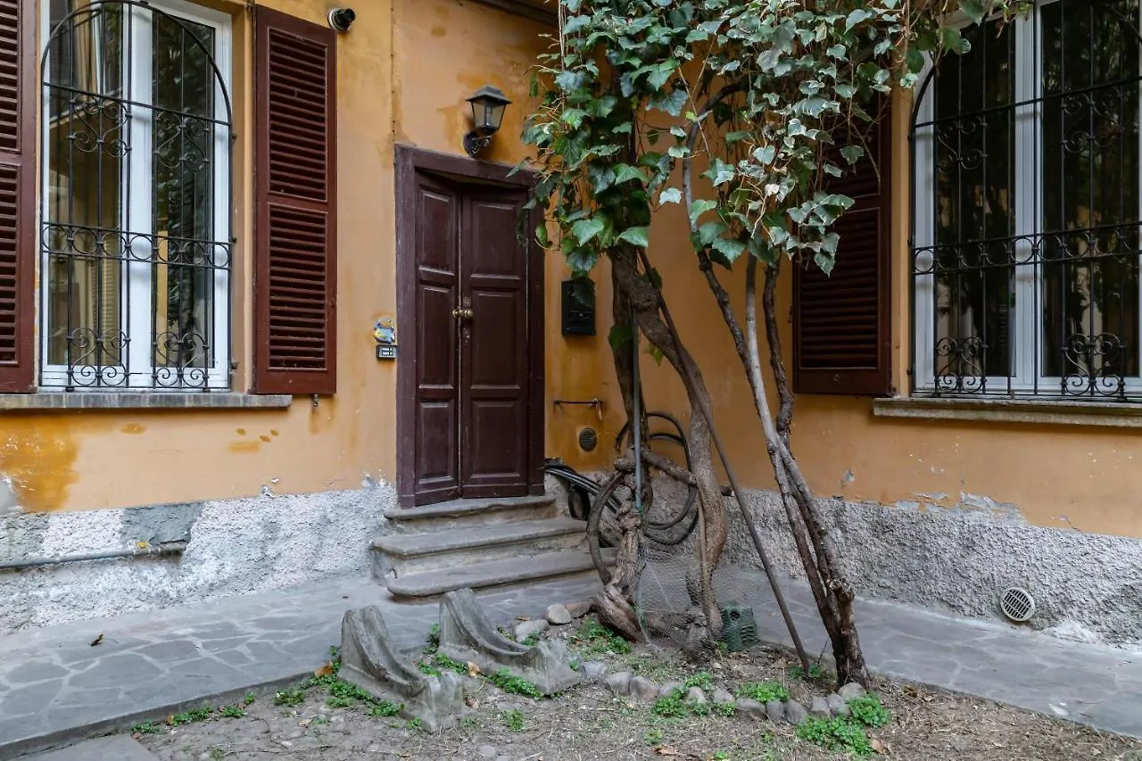 Il Falconiere Appartamento Pavia 0*,  Italia